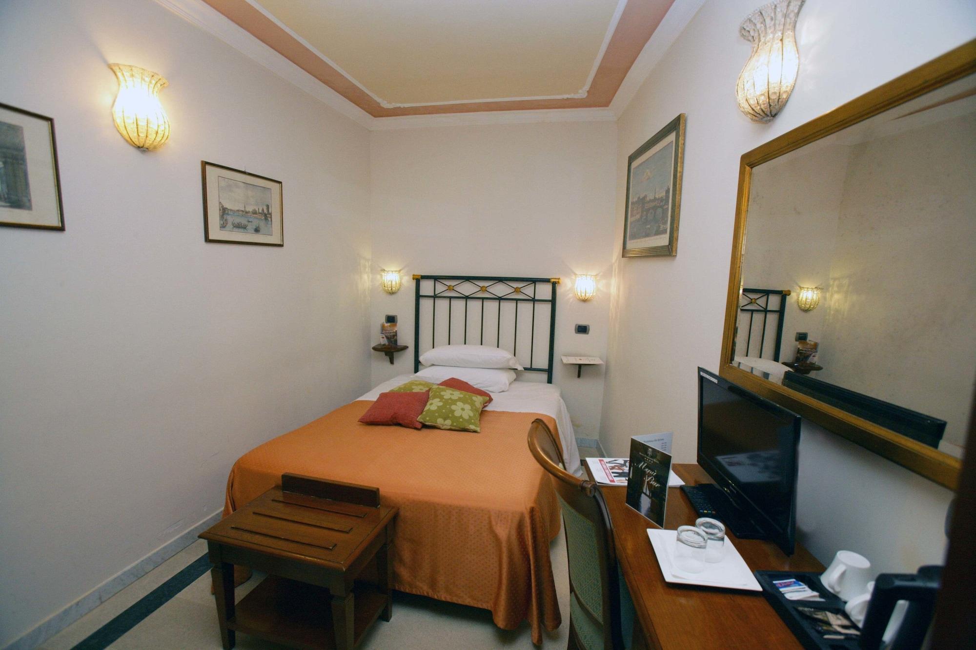 Domus Florentiae Hotel Флоренція Екстер'єр фото