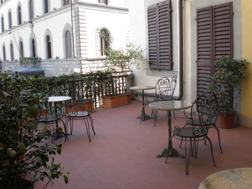Domus Florentiae Hotel Флоренція Екстер'єр фото