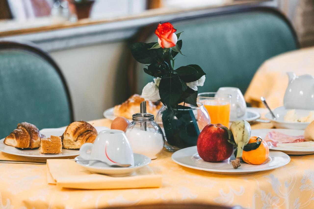 Domus Florentiae Hotel Флоренція Екстер'єр фото
