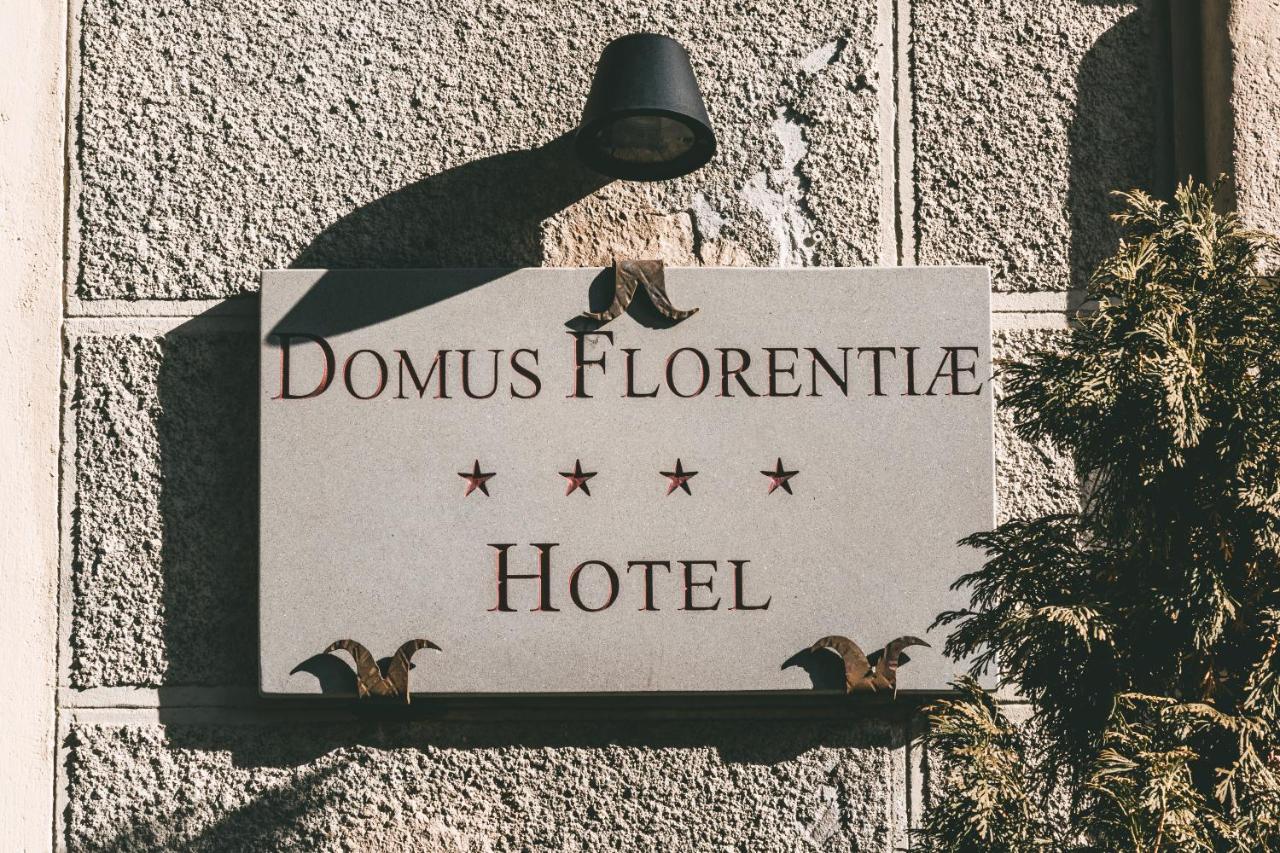 Domus Florentiae Hotel Флоренція Екстер'єр фото