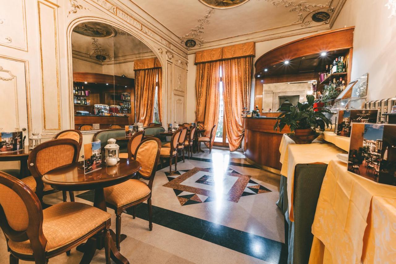 Domus Florentiae Hotel Флоренція Екстер'єр фото
